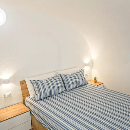 Carmelitani Loft Center *