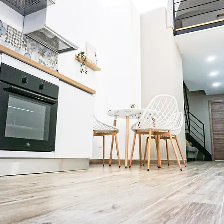 Апартаменты Carmelitani Loft Center *