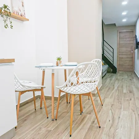 Lägenhet Carmelitani Loft Center *