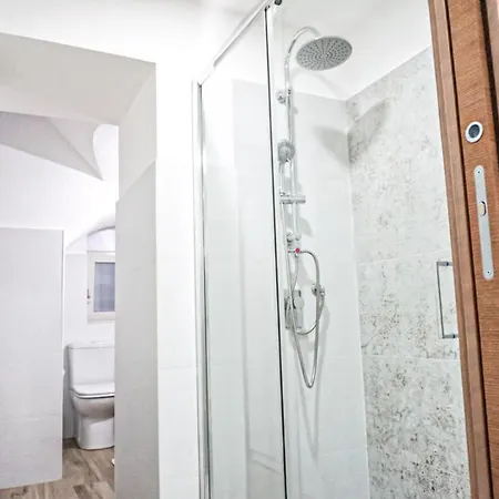 Carmelitani Loft Center Катания